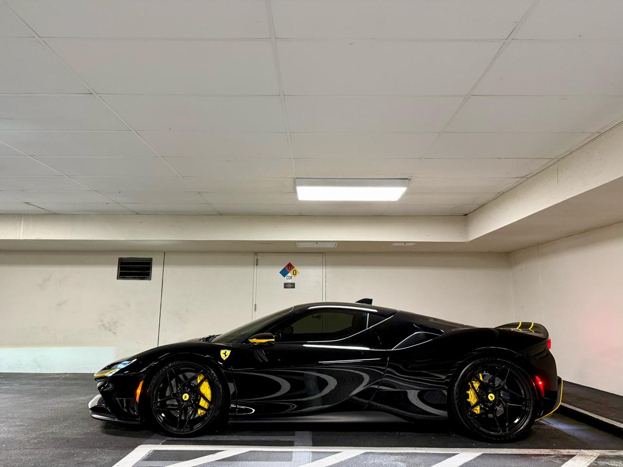 Ferrari SF90 Stradale Coupe 2021