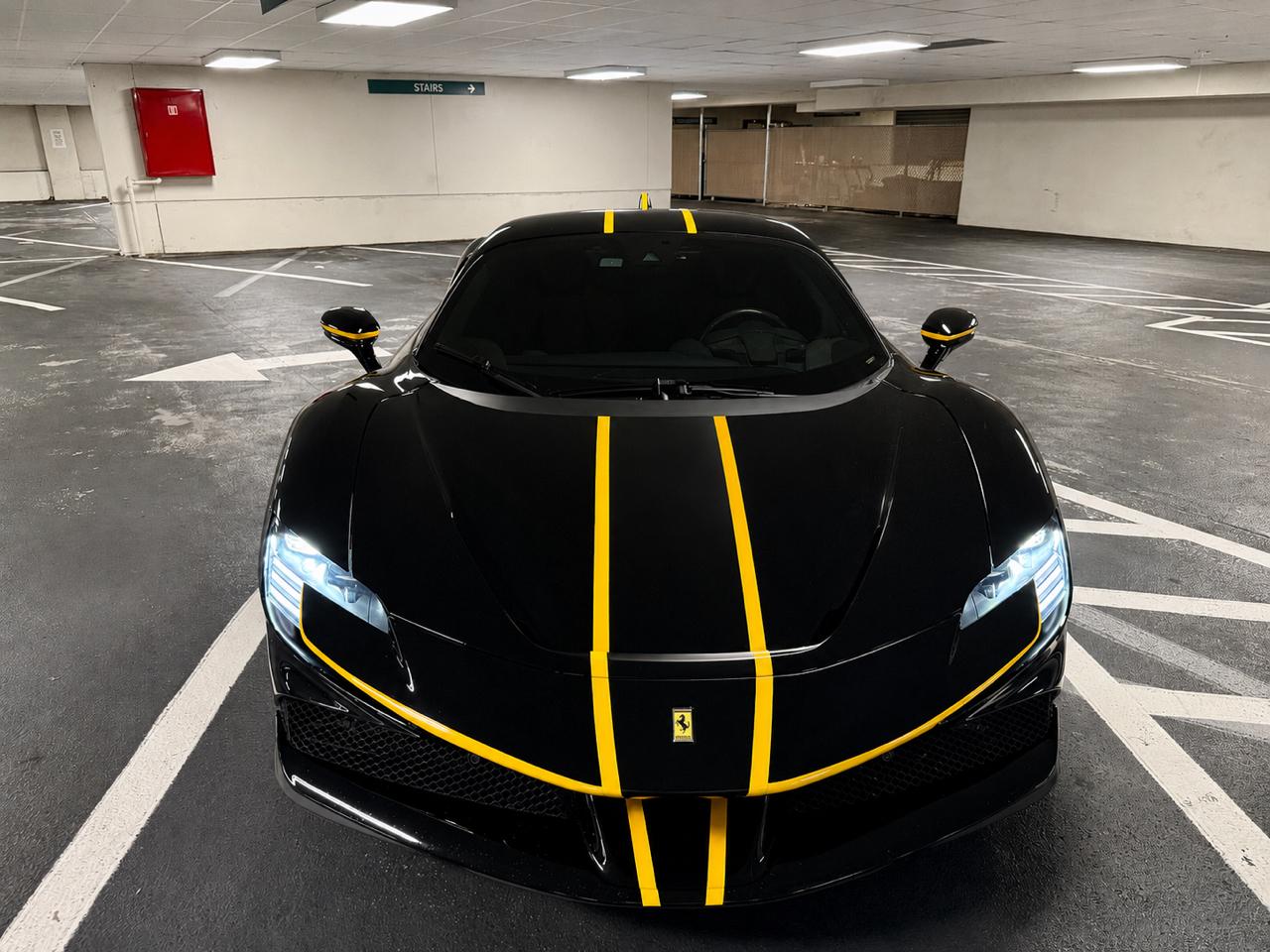 Ferrari SF90 Stradale Coupe 2021