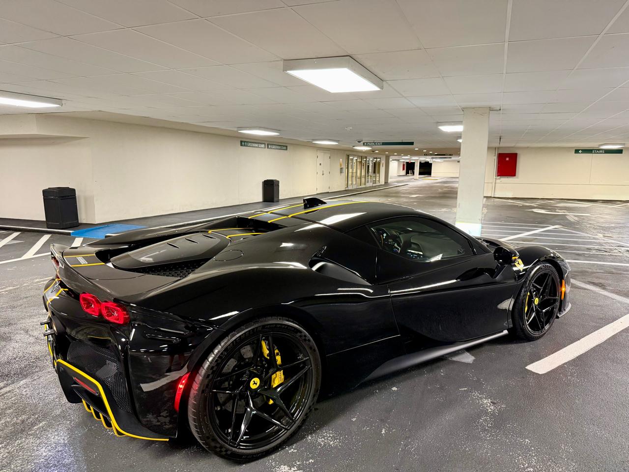 Ferrari SF90 Stradale Coupe 2021