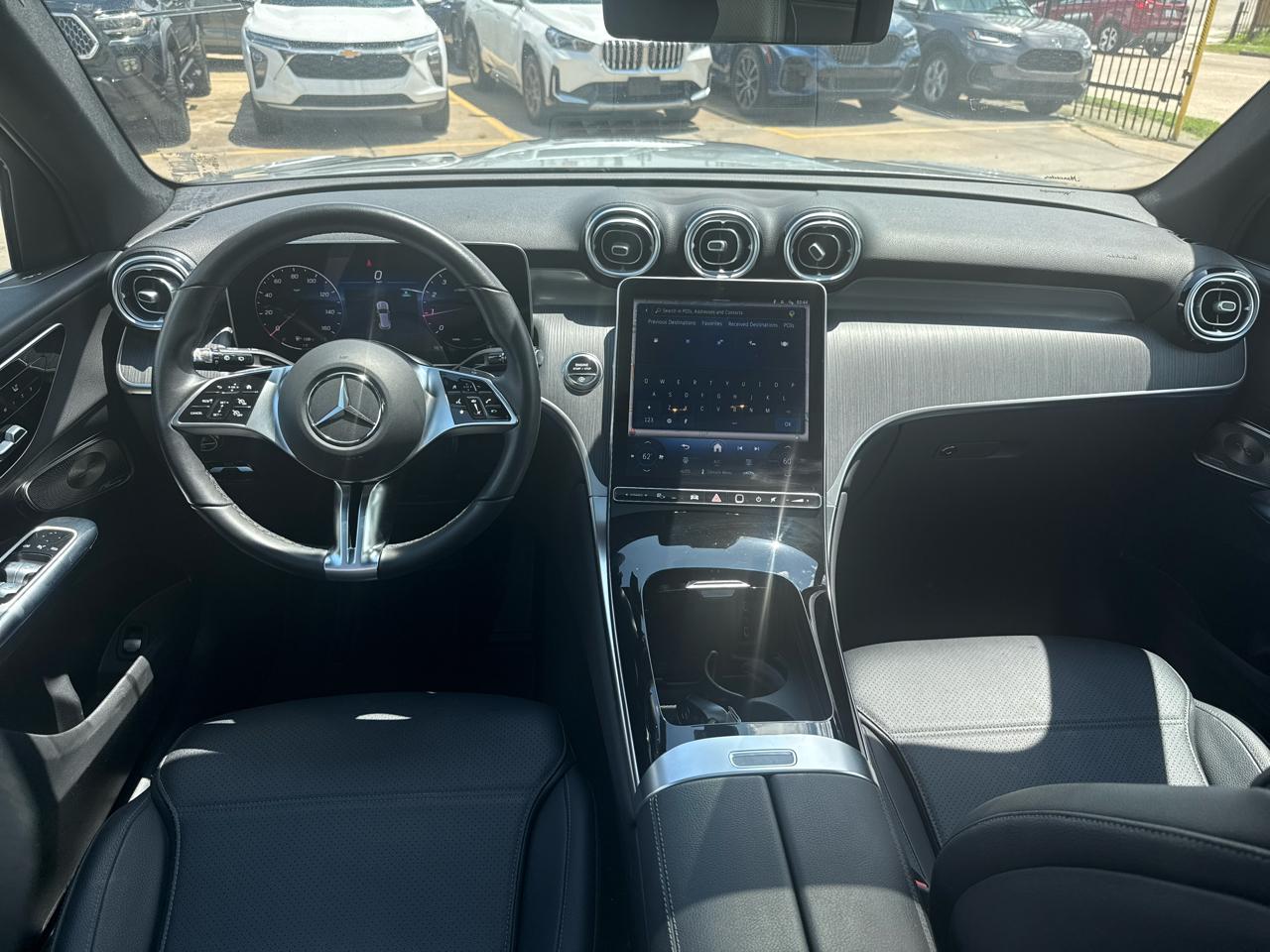 Mercedes-Benz GLC GLC 300 4MATIC SUV 2025