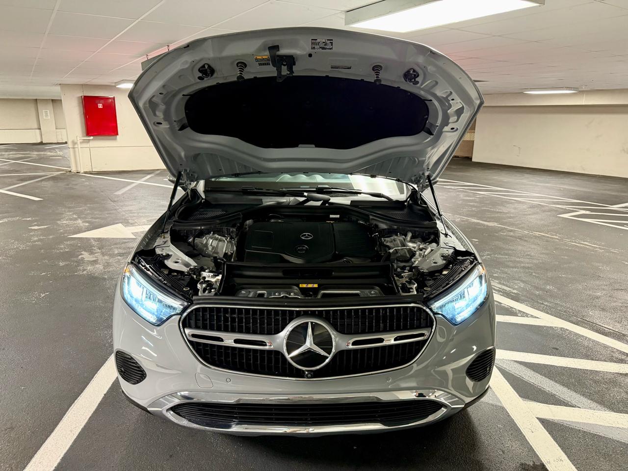 Mercedes-Benz GLC GLC 300 4MATIC SUV 2025