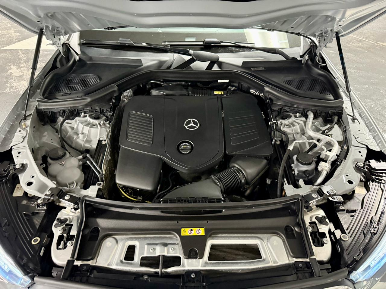 Mercedes-Benz GLC GLC 300 4MATIC SUV 2025