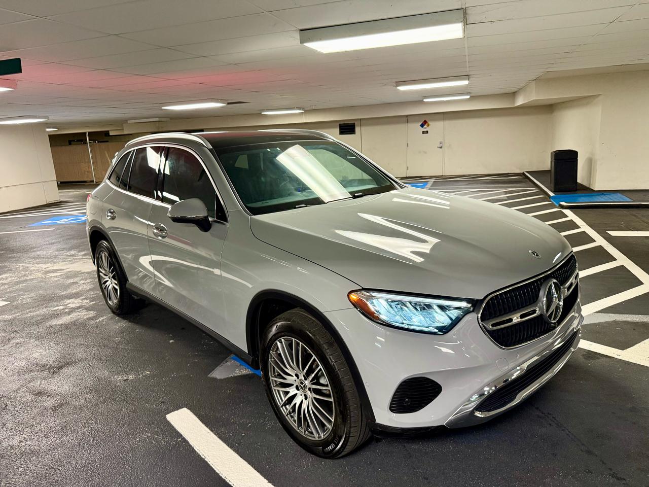 Mercedes-Benz GLC GLC 300 4MATIC SUV 2025