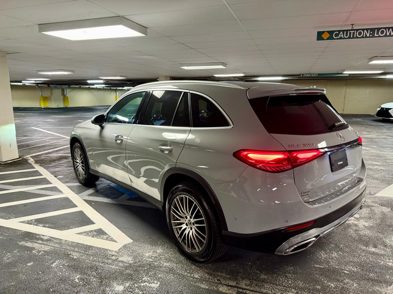 Mercedes-Benz GLC GLC 300 4MATIC SUV 2025