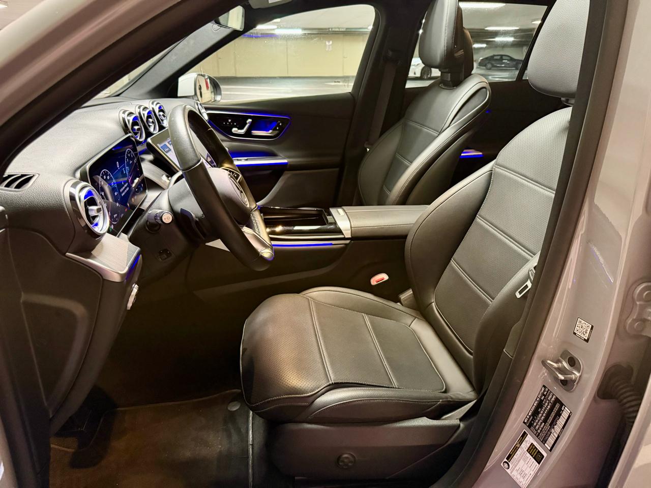 Mercedes-Benz GLC GLC 300 4MATIC SUV 2025
