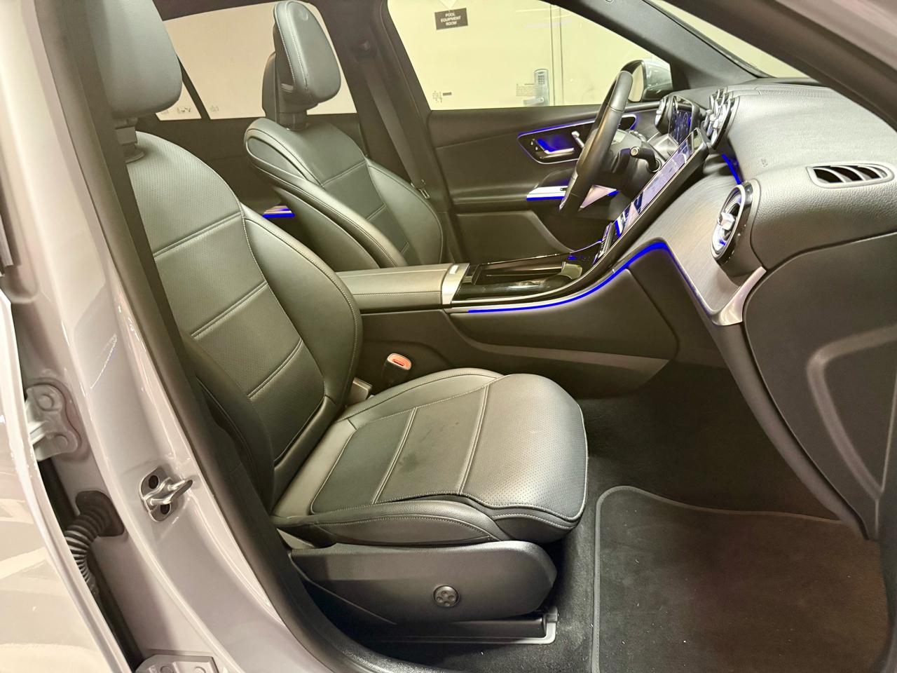 Mercedes-Benz GLC GLC 300 4MATIC SUV 2025