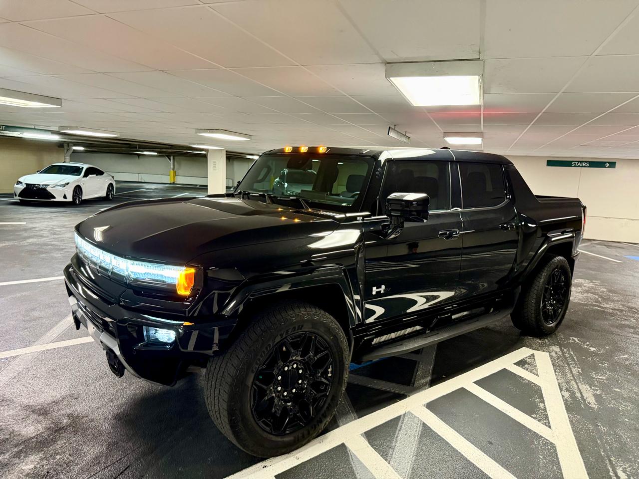 GMC HUMMER EV Pickup e4WD Crew Cab 2X 2025