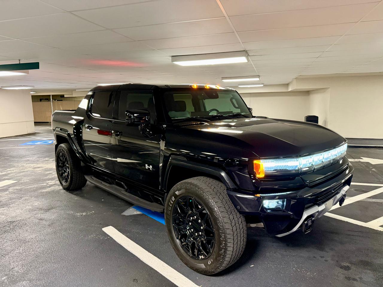 GMC HUMMER EV Pickup e4WD Crew Cab 2X 2025