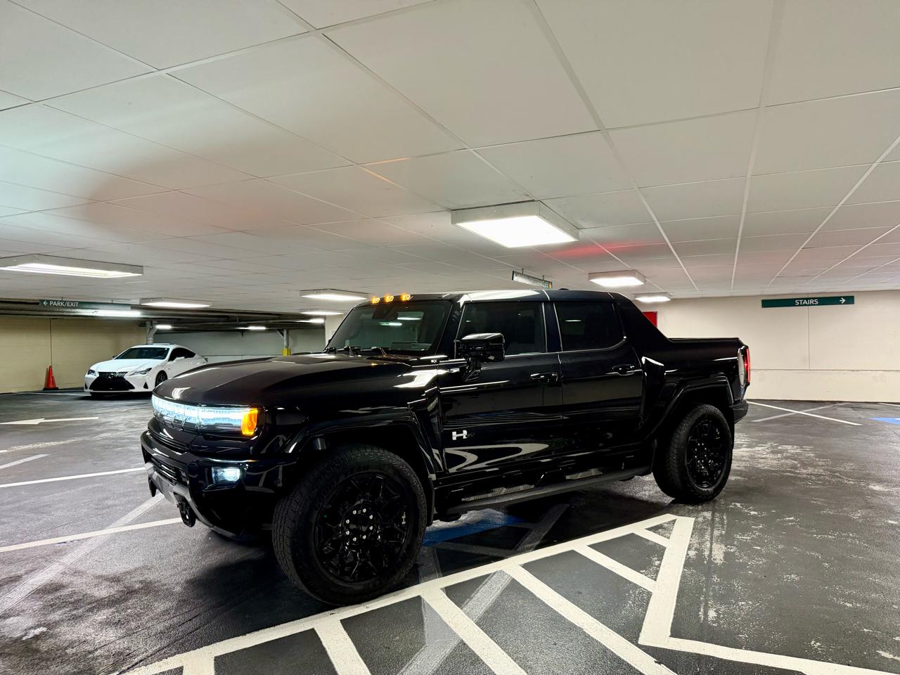 GMC HUMMER EV Pickup e4WD Crew Cab 2X 2025