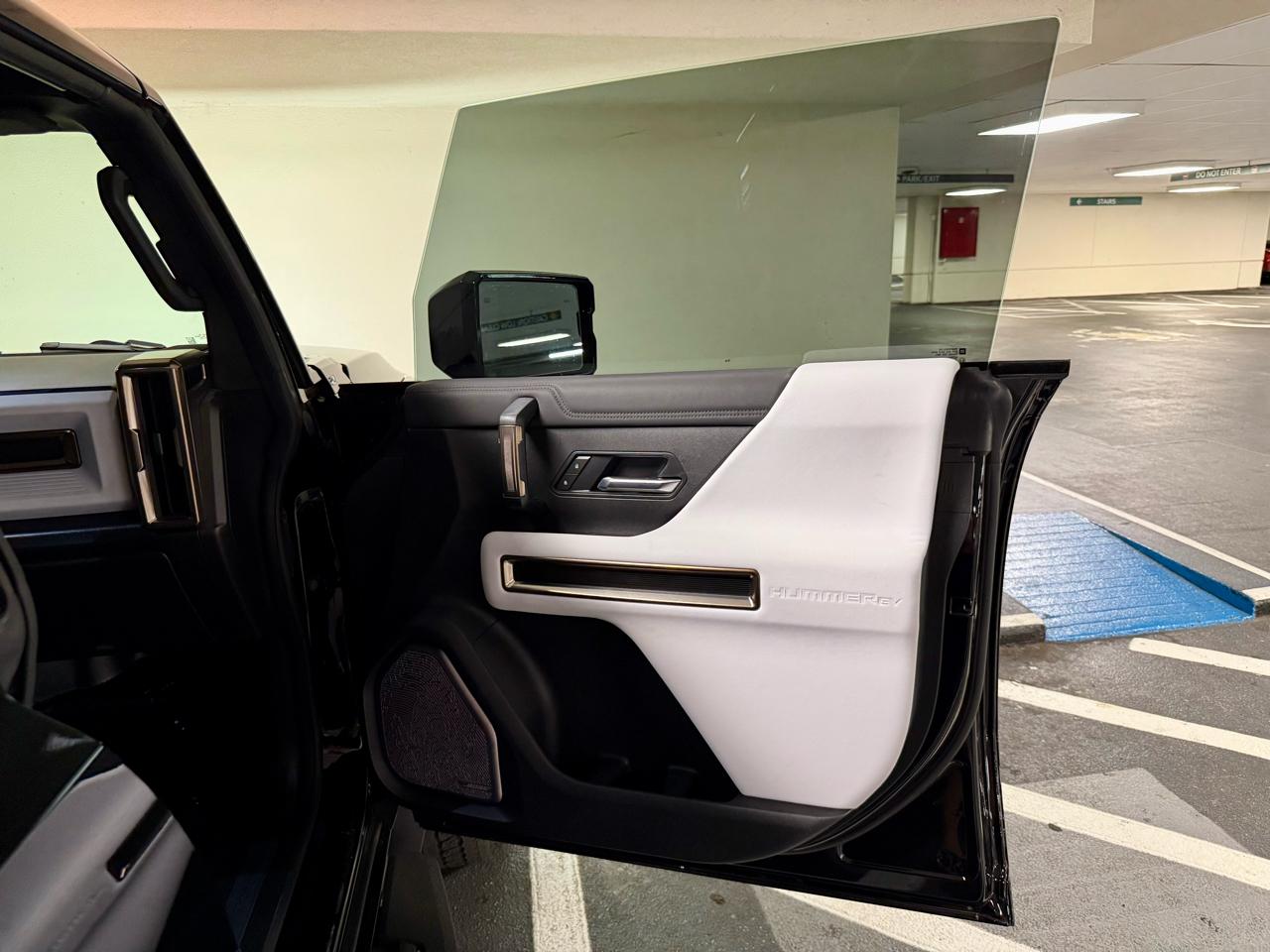 GMC HUMMER EV Pickup e4WD Crew Cab 2X 2025