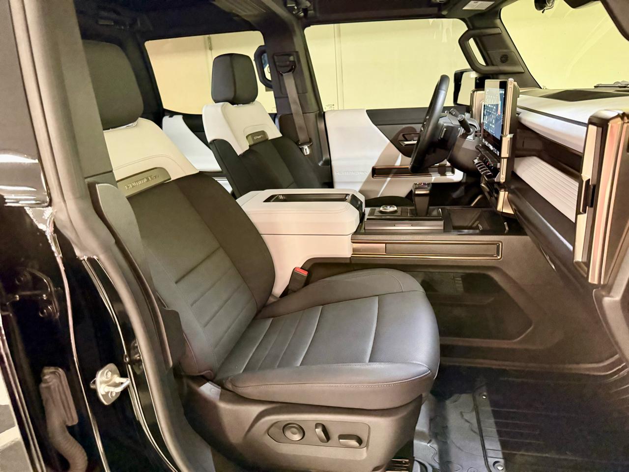 GMC HUMMER EV Pickup e4WD Crew Cab 2X 2025