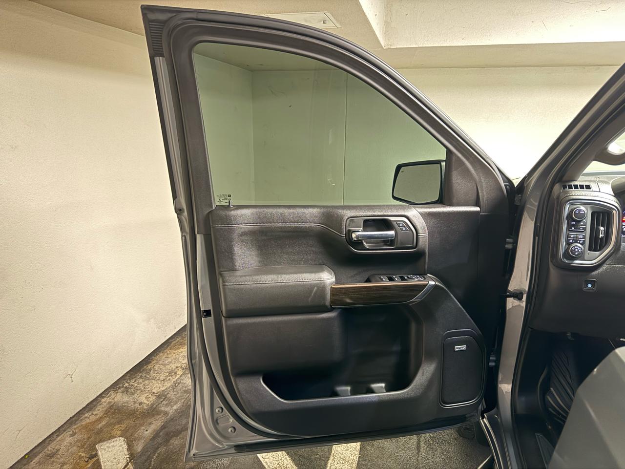 Chevrolet Silverado 1500 4WD Crew Cab 147" RST 2020