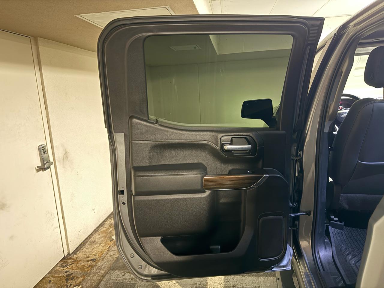 Chevrolet Silverado 1500 4WD Crew Cab 147" RST 2020