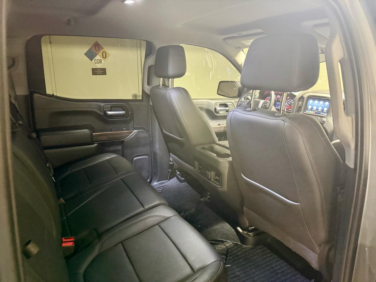 Chevrolet Silverado 1500 4WD Crew Cab 147" RST 2020