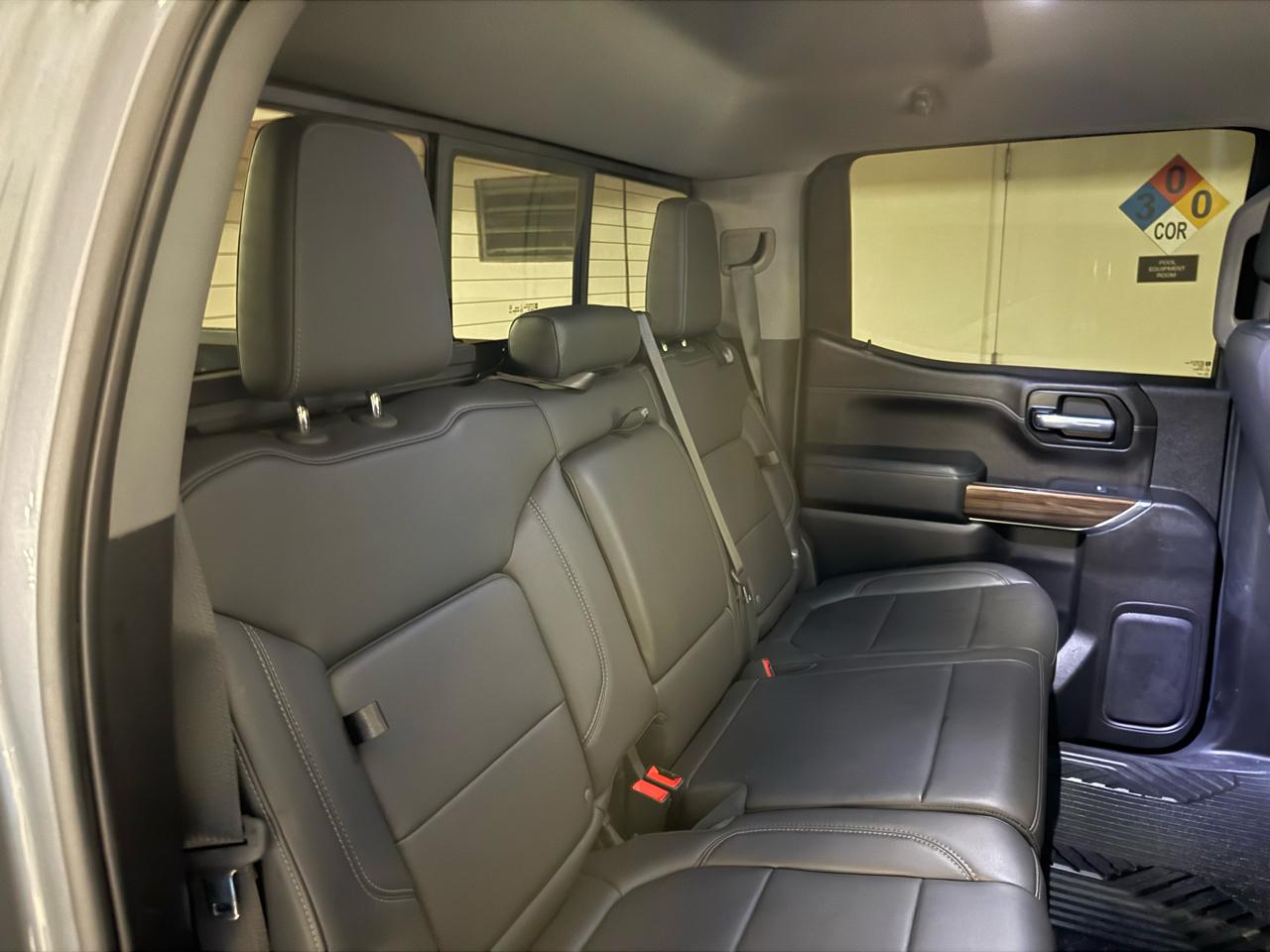 Chevrolet Silverado 1500 4WD Crew Cab 147" RST 2020
