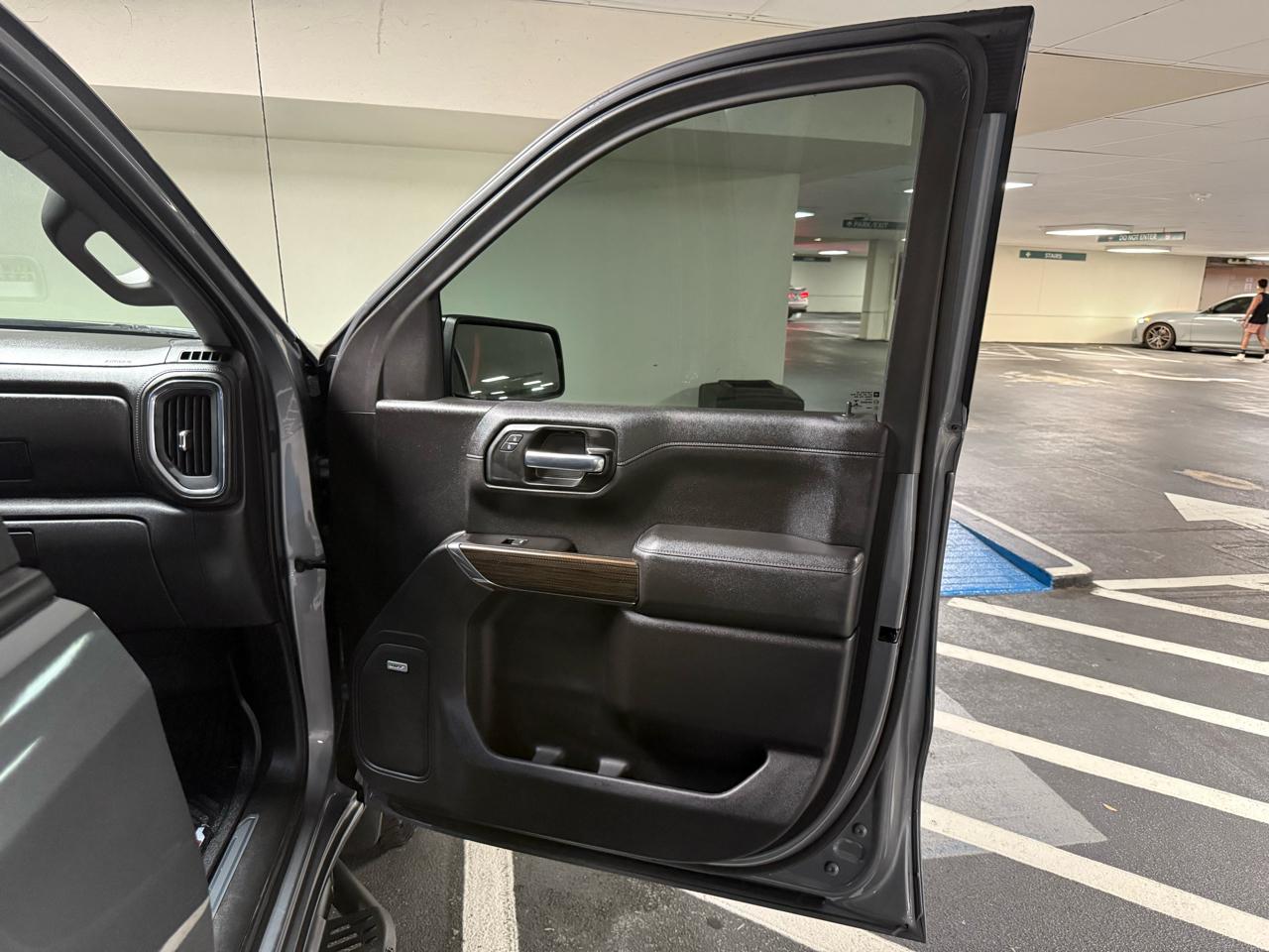 Chevrolet Silverado 1500 4WD Crew Cab 147" RST 2020