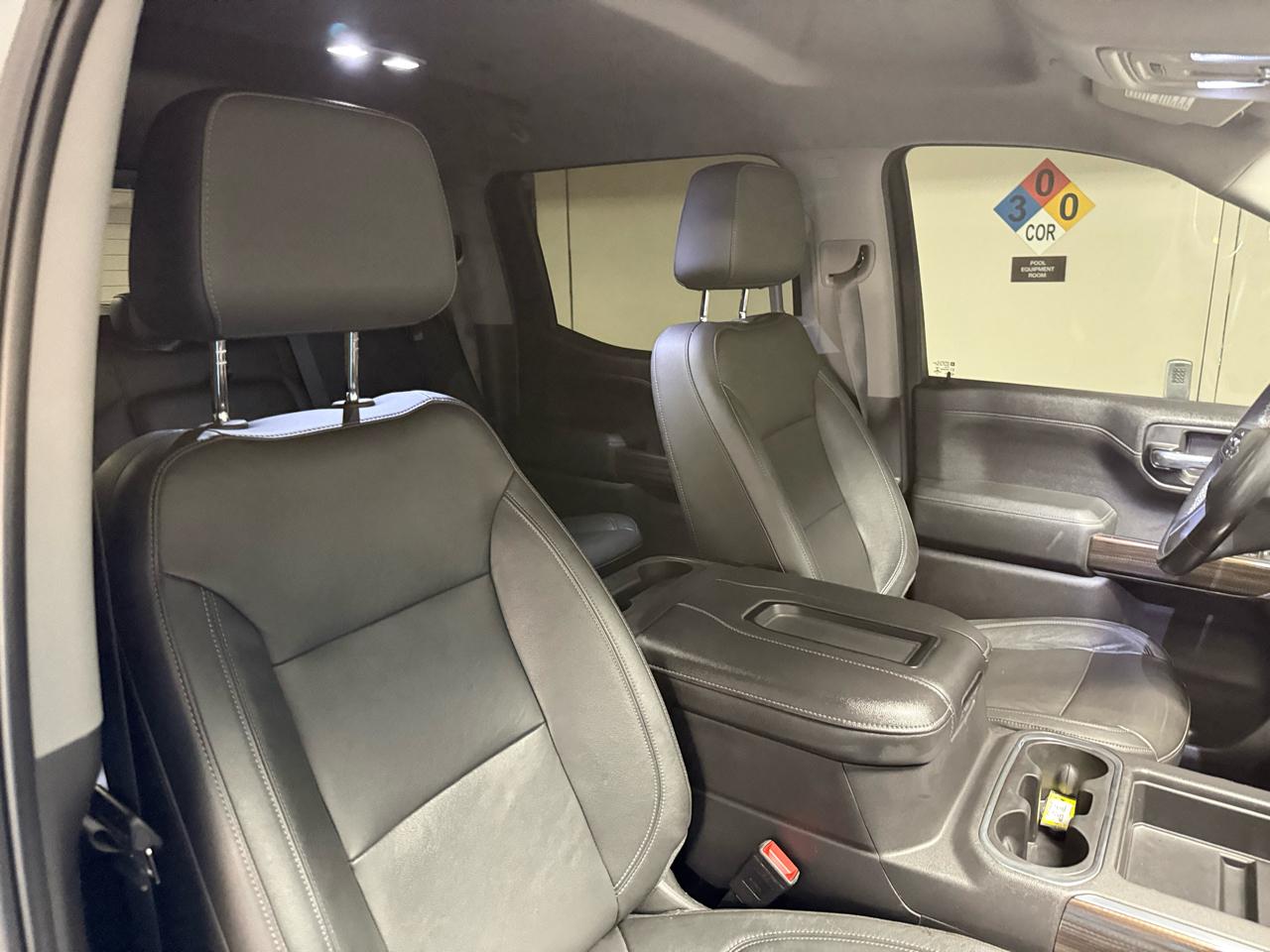 Chevrolet Silverado 1500 4WD Crew Cab 147" RST 2020