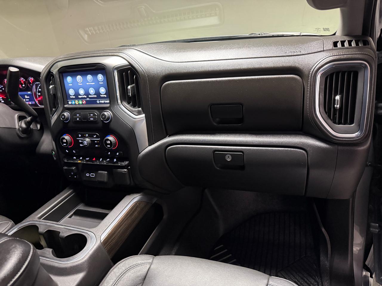 Chevrolet Silverado 1500 4WD Crew Cab 147" RST 2020