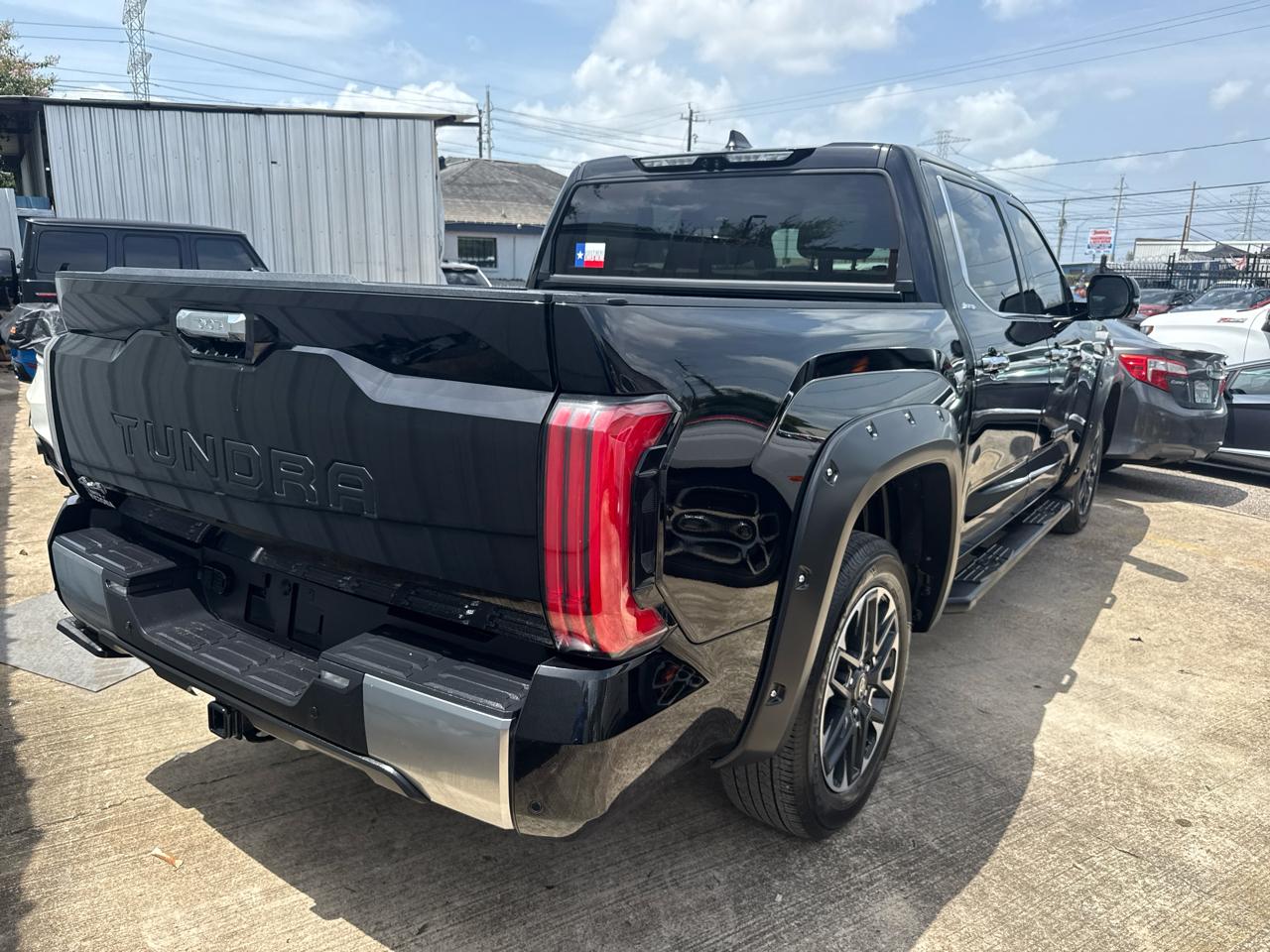 Toyota Tundra 4WD Limited CrewMax 5.5' Bed (Natl) 2025