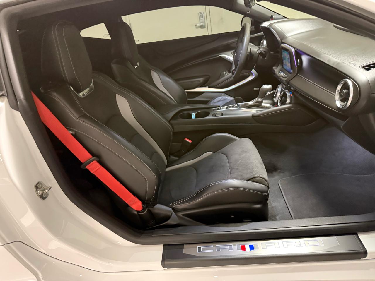 Chevrolet Camaro 2dr Cpe 2SS 2021