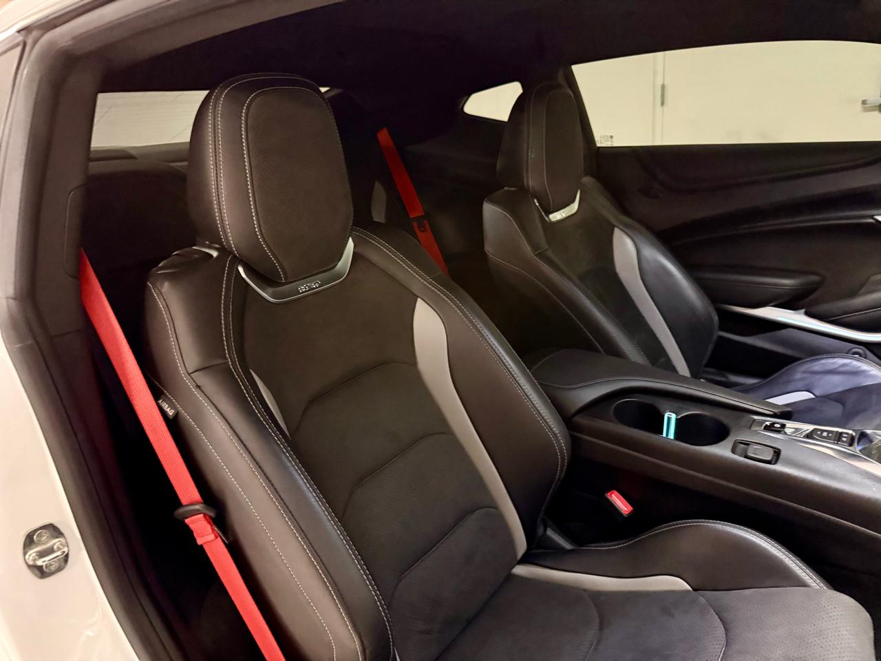 Chevrolet Camaro 2dr Cpe 2SS 2021