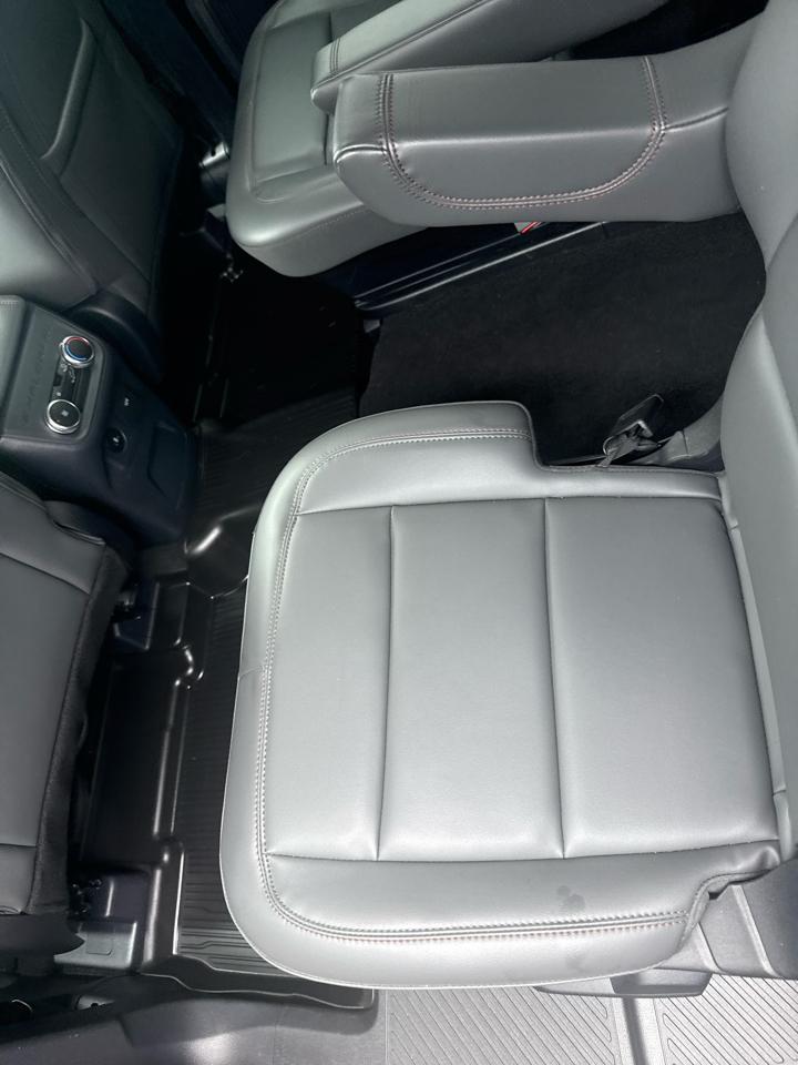 Ford Explorer Active 4WD 2025
