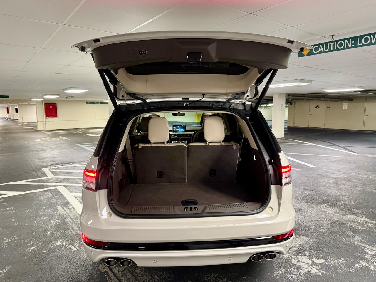 Lincoln Aviator Grand Touring AWD 2023