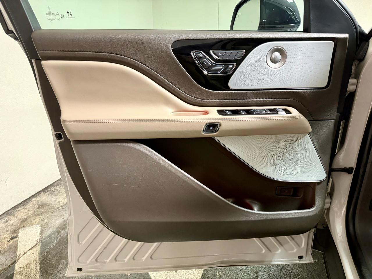 Lincoln Aviator Grand Touring AWD 2023