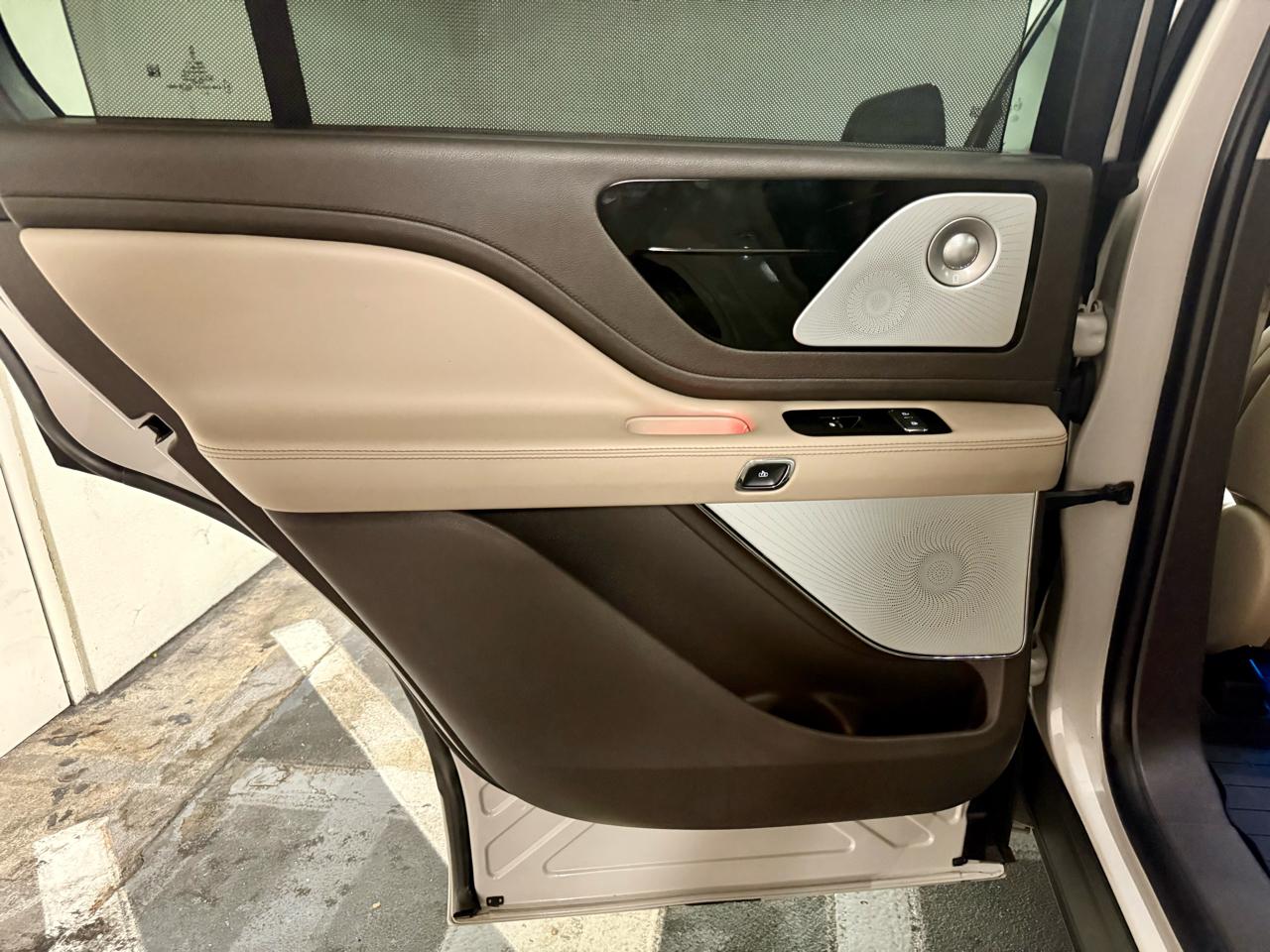 Lincoln Aviator Grand Touring AWD 2023