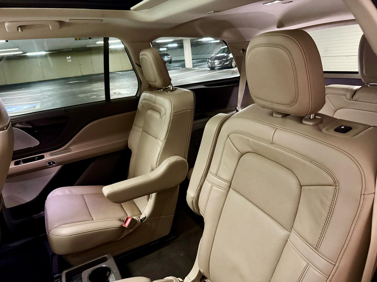 Lincoln Aviator Grand Touring AWD 2023