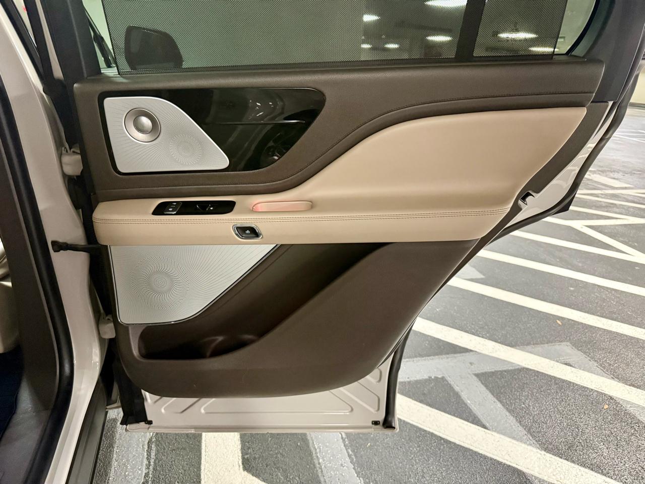 Lincoln Aviator Grand Touring AWD 2023