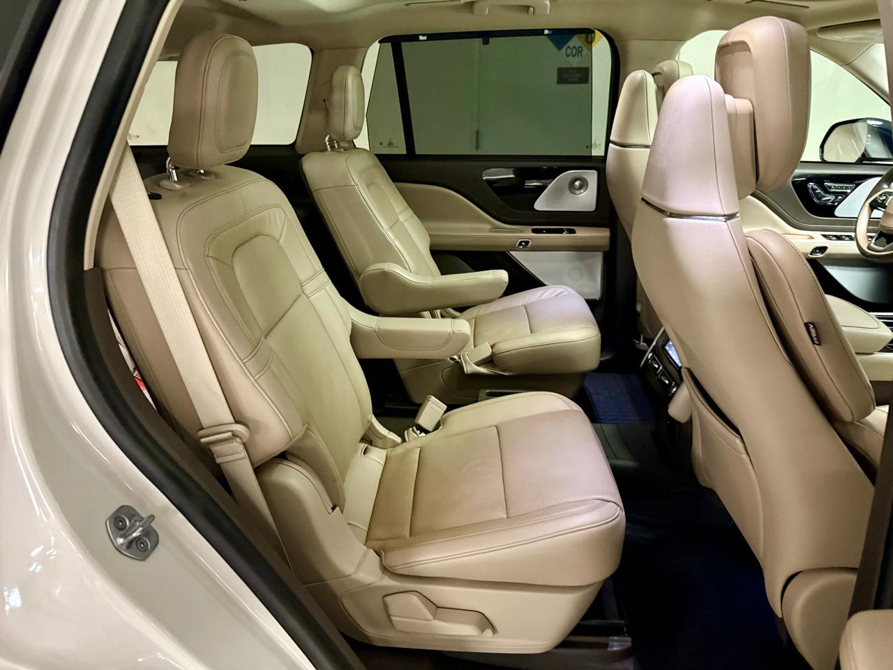 Lincoln Aviator Grand Touring AWD 2023