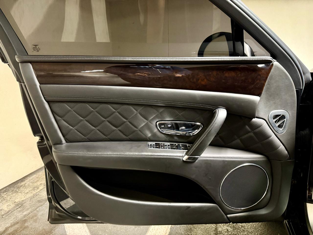 Bentley Flying Spur W12 Sedan 2017
