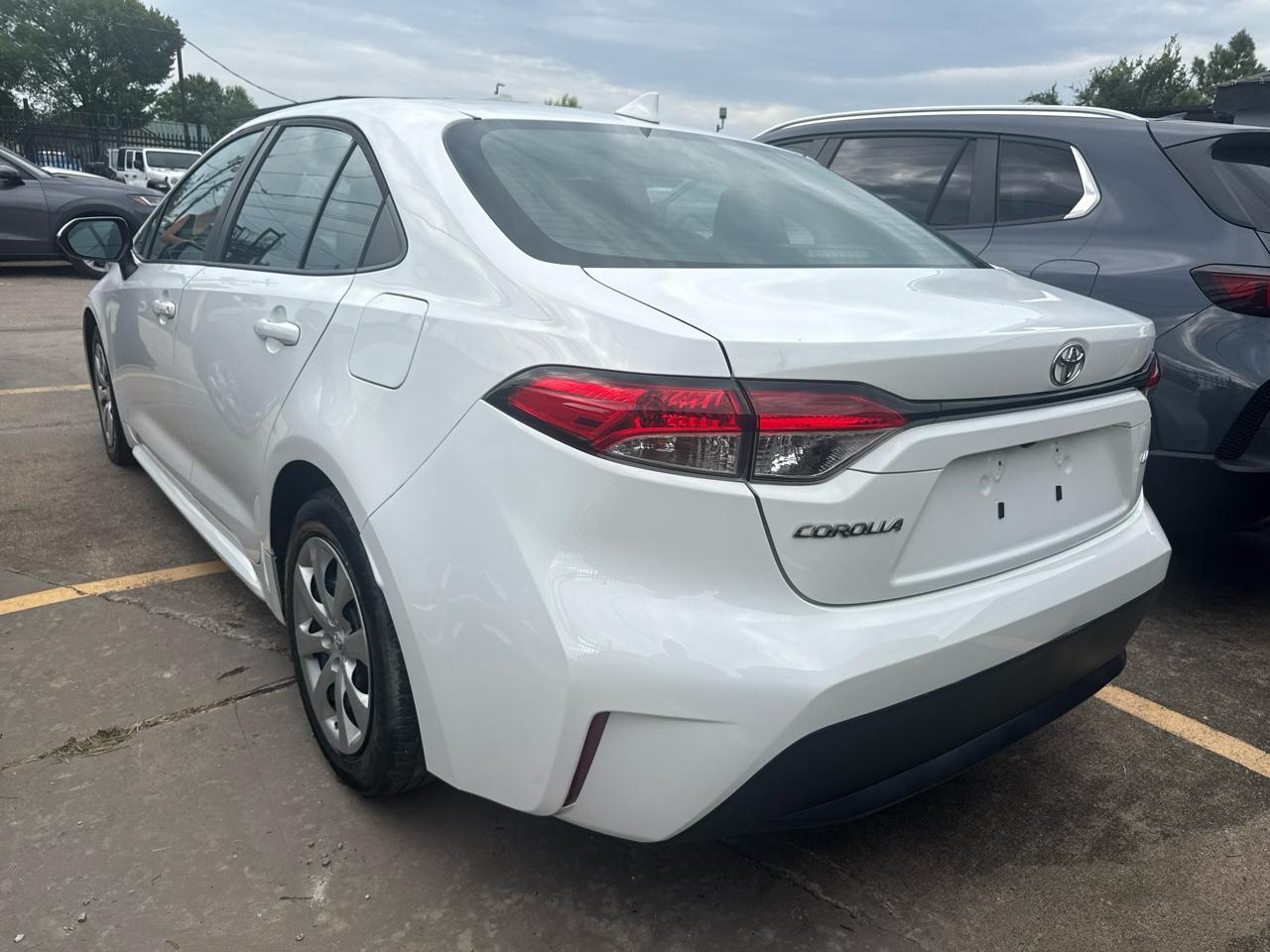 Toyota Corolla LE CVT (Natl) 2022