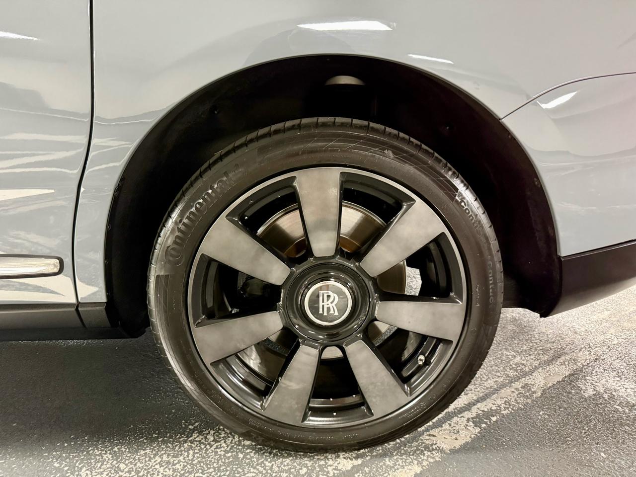 Rolls-Royce Cullinan Sport Utility 2022