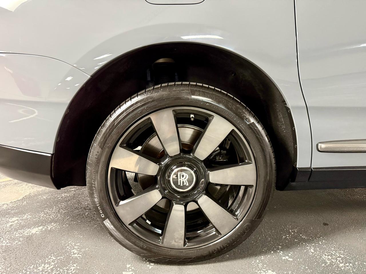 Rolls-Royce Cullinan Sport Utility 2022