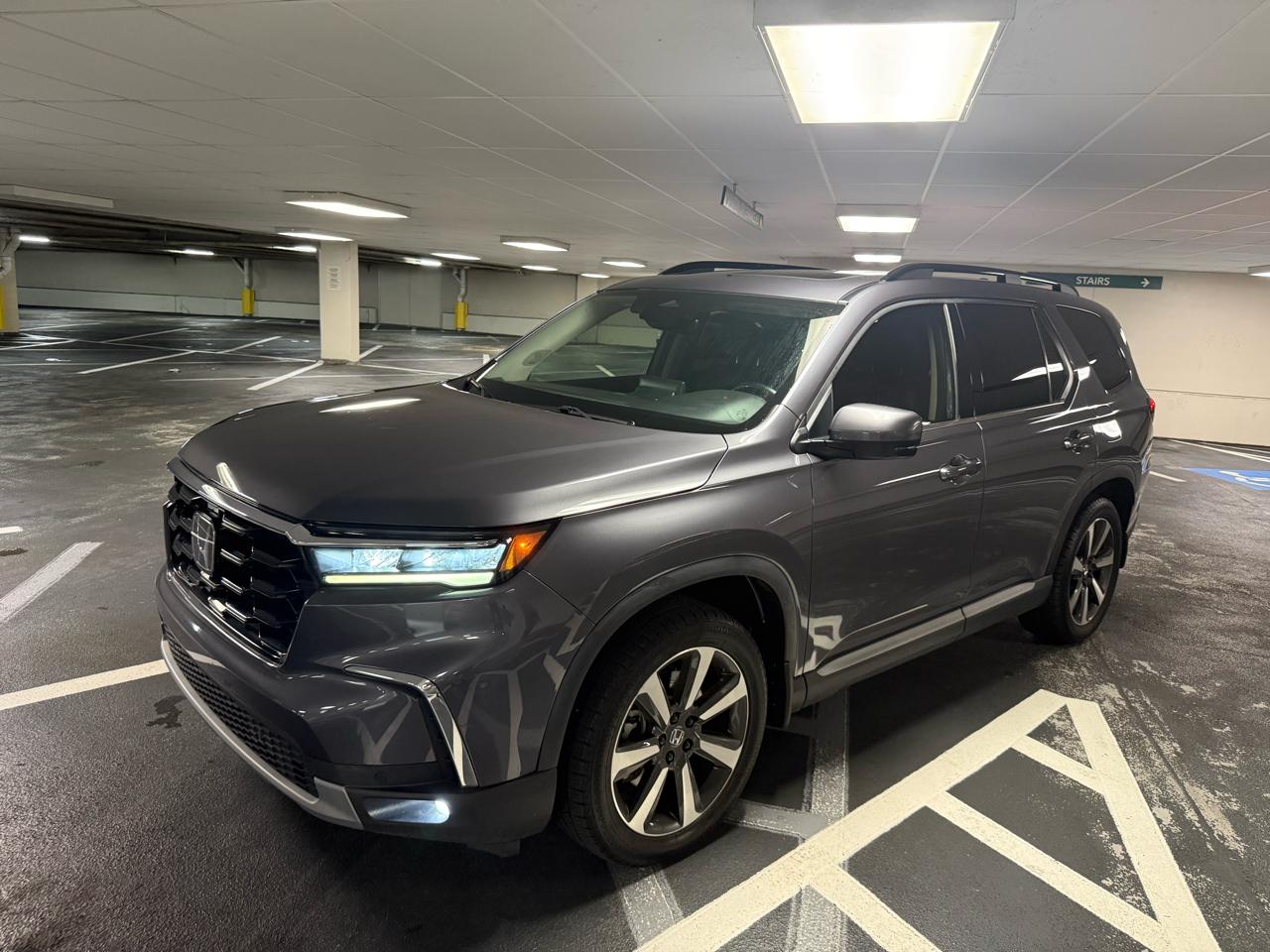 Honda Pilot Touring 2WD 2023
