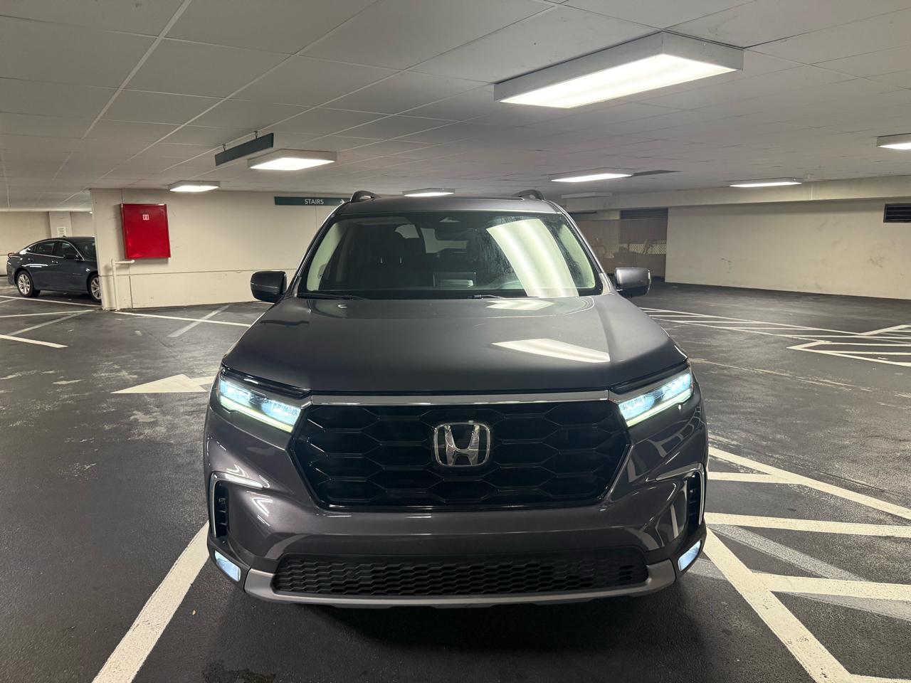 Honda Pilot Touring 2WD 2023