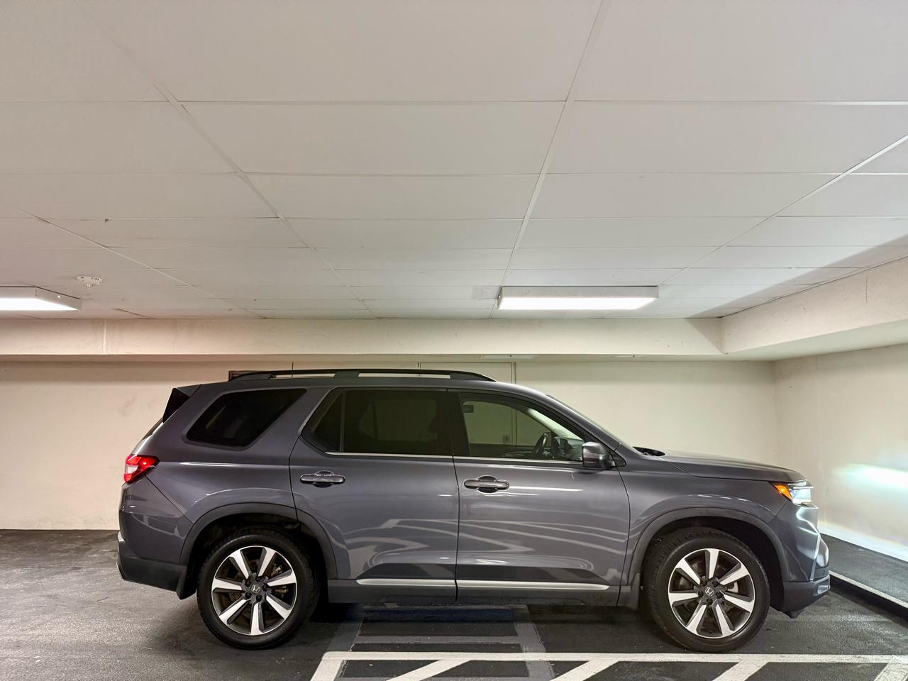Honda Pilot Touring 2WD 2023