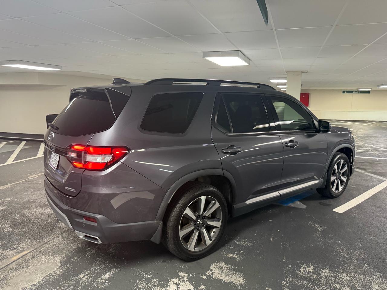 Honda Pilot Touring 2WD 2023
