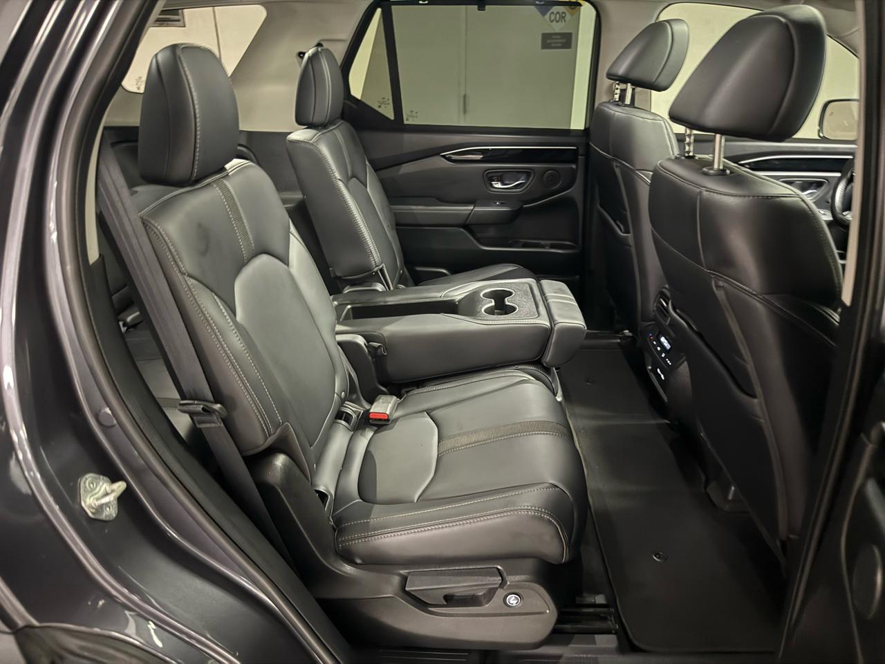 Honda Pilot Touring 2WD 2023