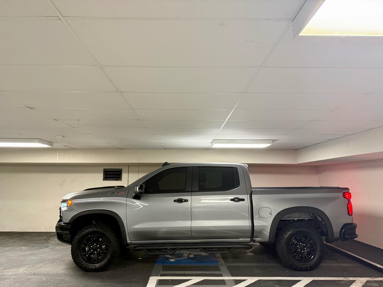 Chevrolet Silverado 1500 4WD Crew Cab 147" ZR2 2024