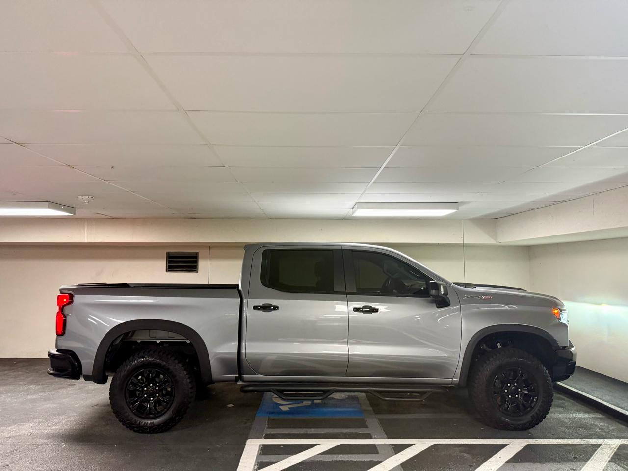 Chevrolet Silverado 1500 4WD Crew Cab 147" ZR2 2024