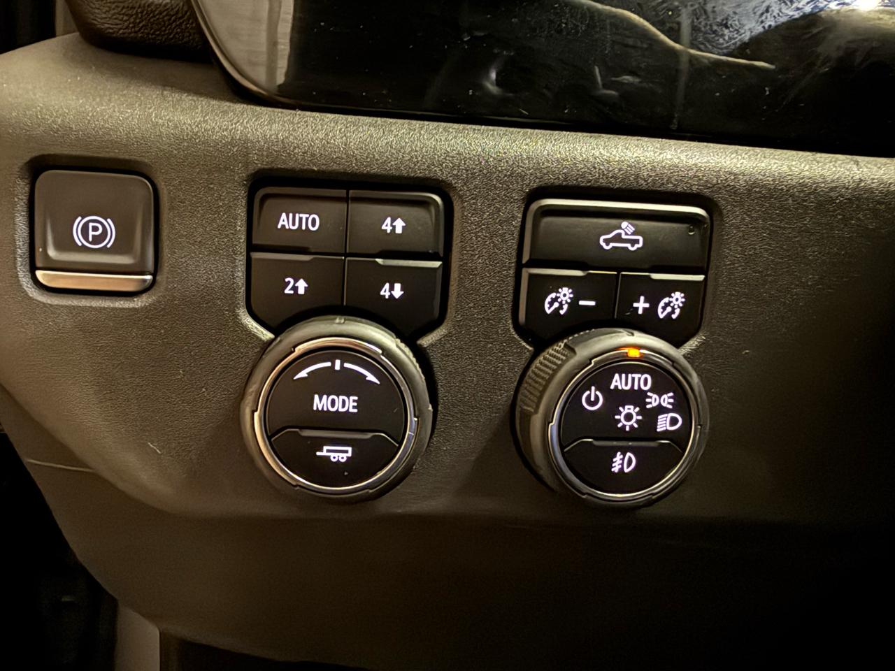 Chevrolet Silverado 1500 4WD Crew Cab 147" ZR2 2024