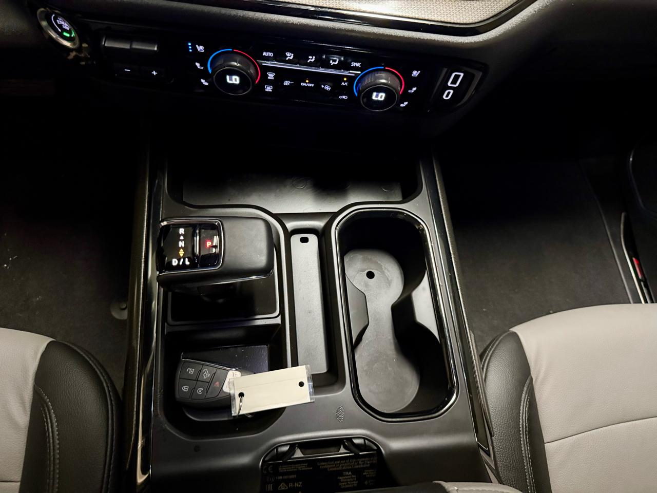 Chevrolet Silverado 1500 4WD Crew Cab 147" ZR2 2024