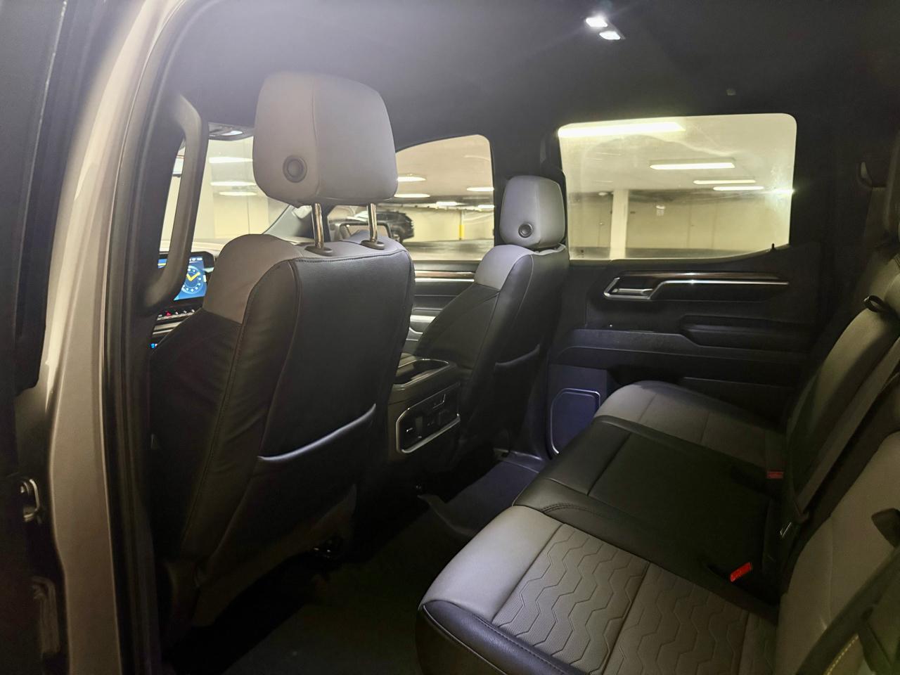 Chevrolet Silverado 1500 4WD Crew Cab 147" ZR2 2024