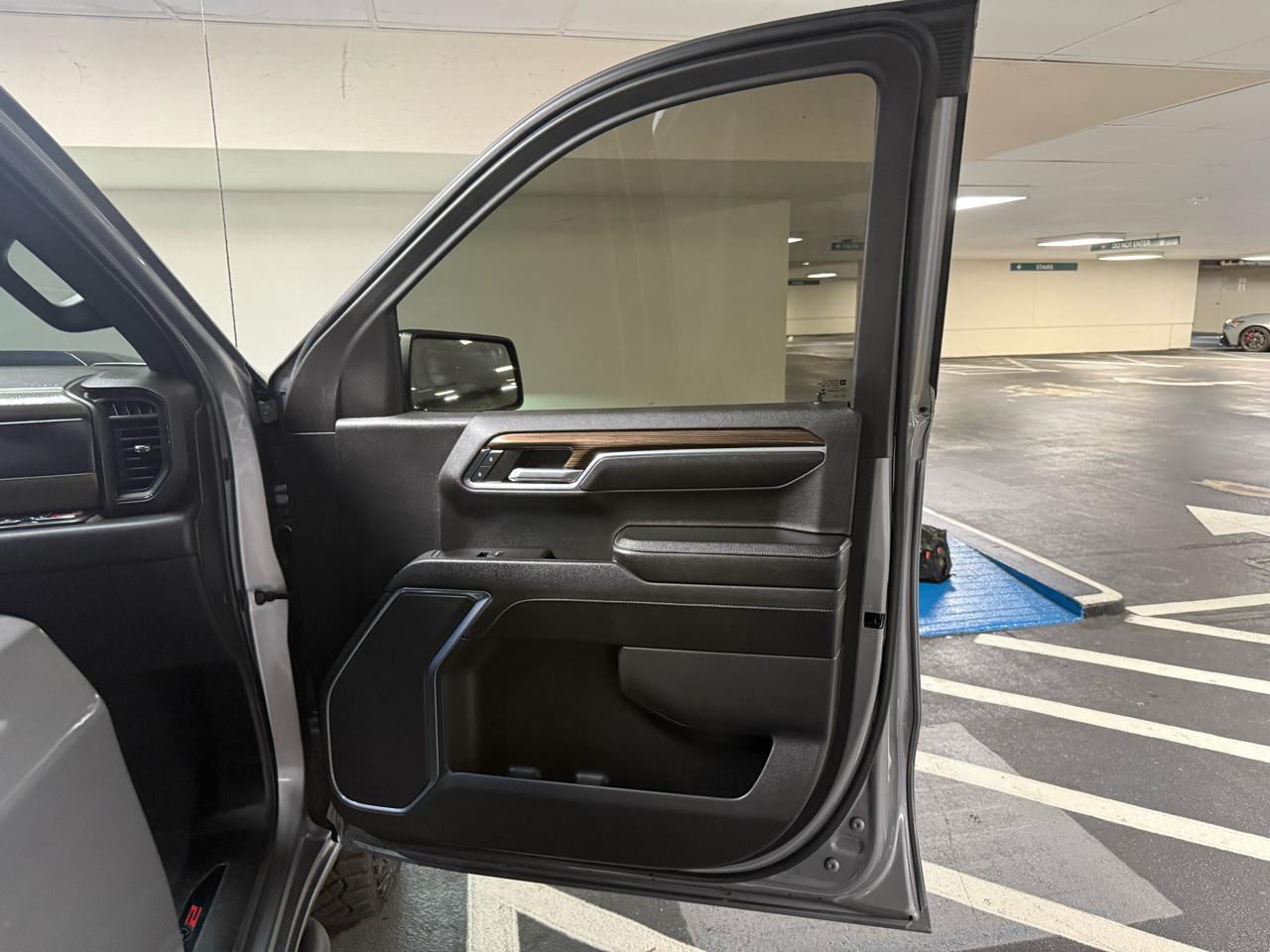 Chevrolet Silverado 1500 4WD Crew Cab 147" ZR2 2024