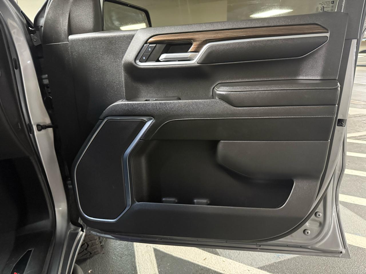 Chevrolet Silverado 1500 4WD Crew Cab 147" ZR2 2024