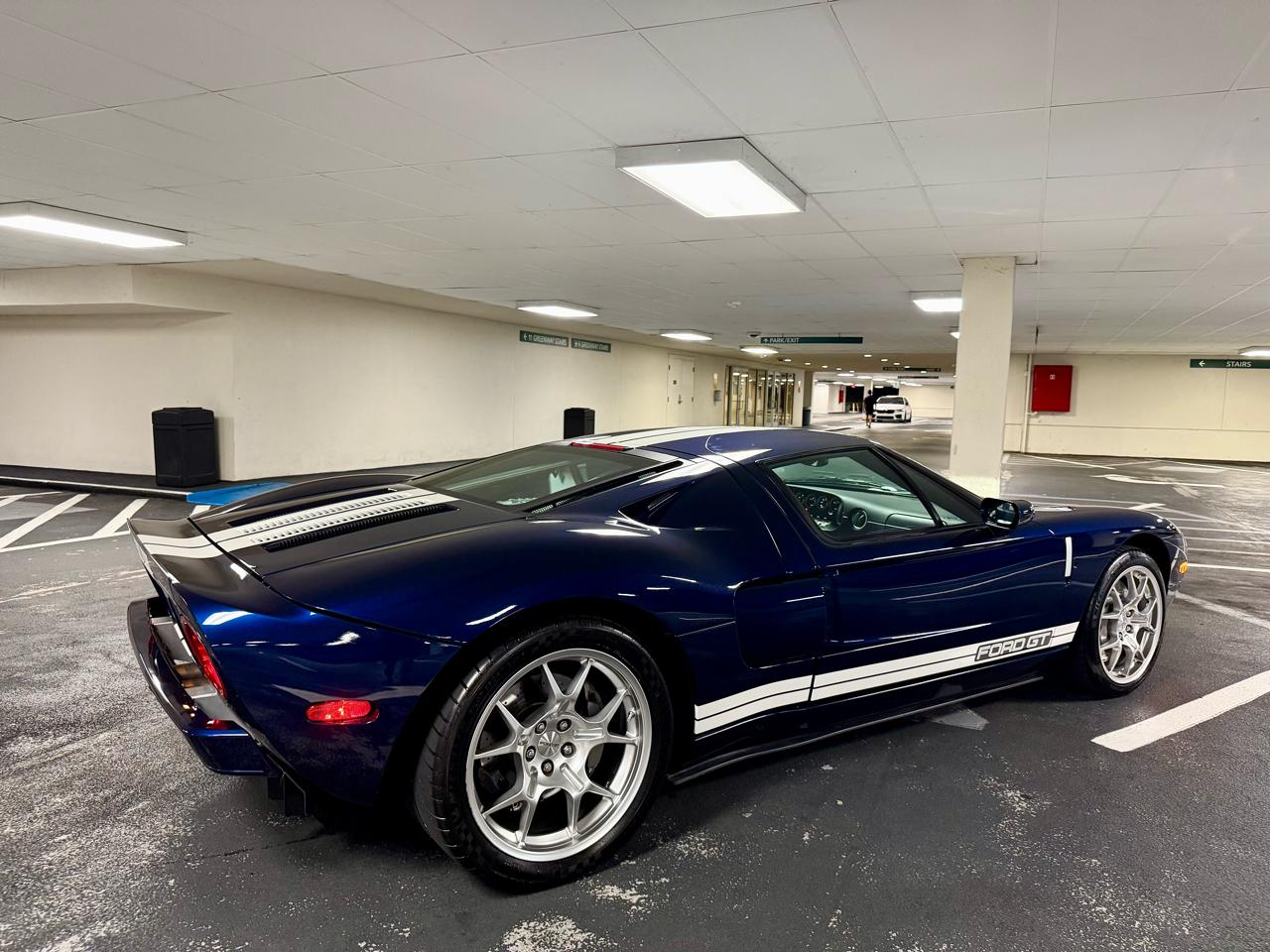 Ford GT 2dr Cpe 2005