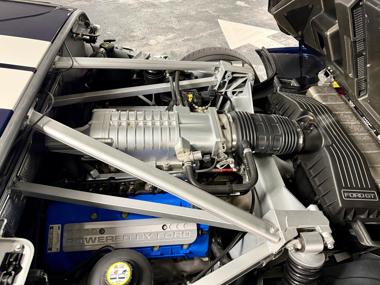 Ford GT 2dr Cpe 2005